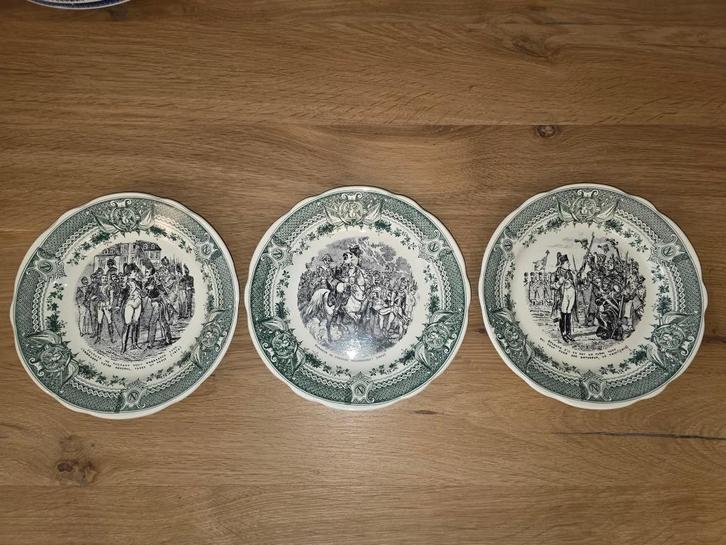 3 borden van Sarreguemines met afbeeldingen van Napoleon, Antiek en Kunst, Antiek | Servies los, Ophalen