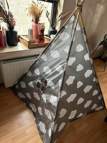 New speeltent beschikbaar voor biedingen