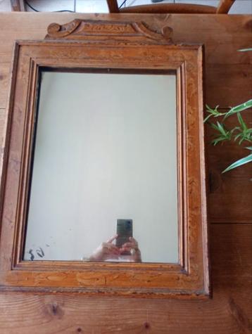 Ancien miroir 65 CMS sur 48 CMS de large. beschikbaar voor biedingen