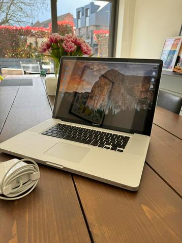 Apple MacBook Pro | 17 inch 