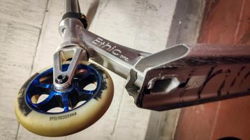 Ethic Artefact 2020 freestyle scooter beschikbaar voor biedingen