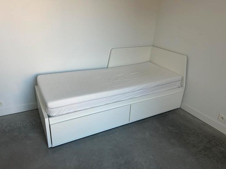 Bedbank - logeerbed uitrekbaar met 2 lades (IKEA Flekke), Maison & Meubles, Chambre à coucher | Lits, Utilisé, Deux personnes