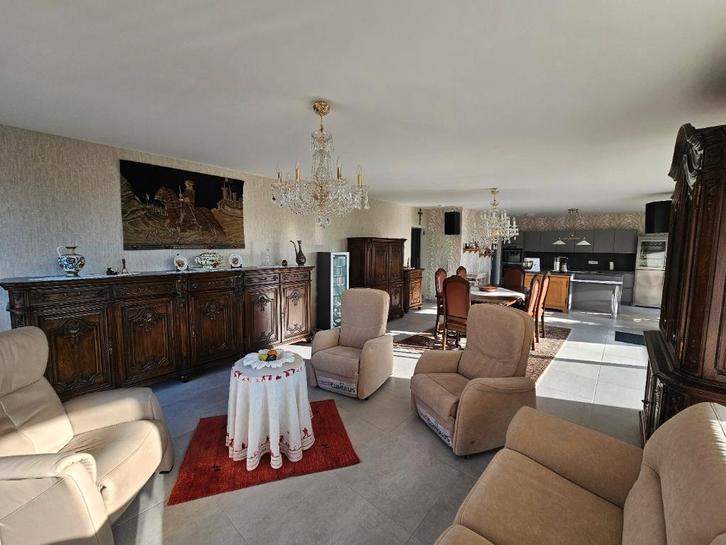 massief eiken eetkamer luiksestijl, Huis en Inrichting, Complete eetkamers, Gebruikt, 4 tot 6 stoelen, Ophalen