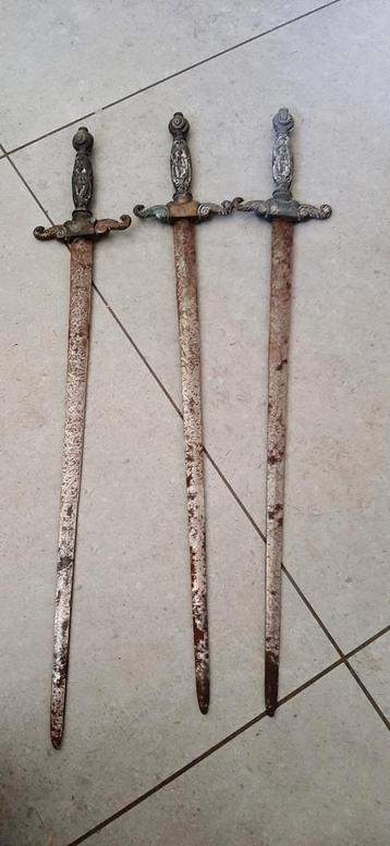 3 anciennes épées Stuks, Enlèvement ou Envoi