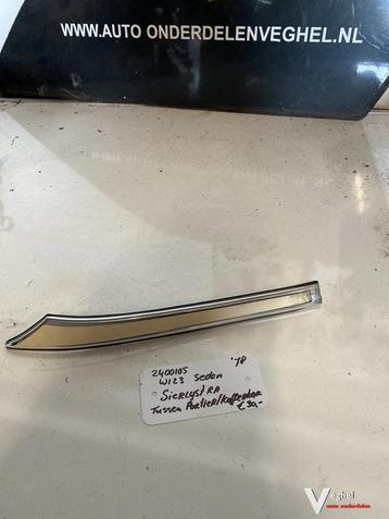 Mercedes W123 2.5 B 1978 2400105  Sierlijst beschikbaar voor biedingen