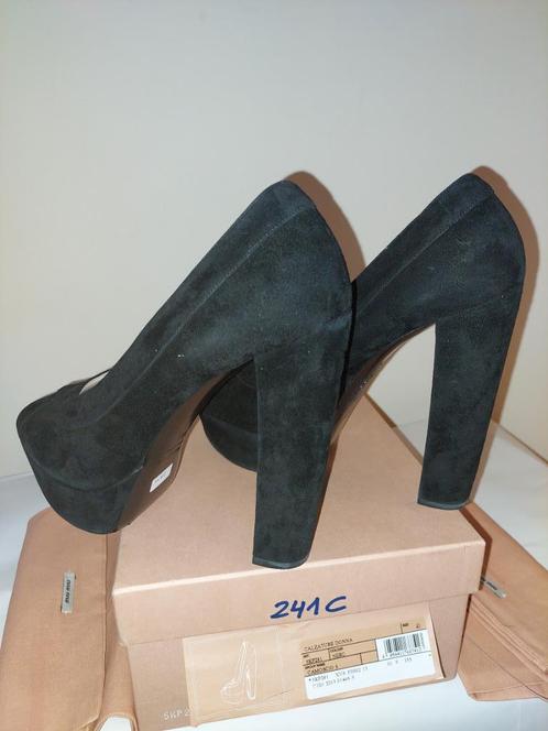 241C* MIU MIU prachtige zwarte leren schoenen (40), Kleding | Dames, Schoenen, Zo goed als nieuw, Pumps, Zwart, Verzenden