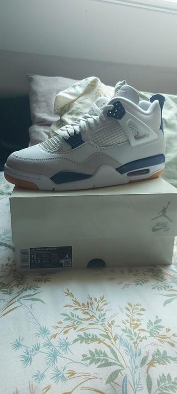 Jordan 4 SB navy maat 44 [US10] met kassaticket beschikbaar voor biedingen