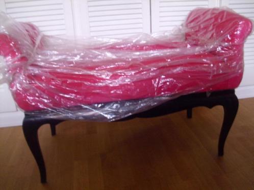 Design bankje met roze stoffen bekleding, Antiek en Kunst, Antiek | Meubels | Stoelen en Sofa's, Ophalen