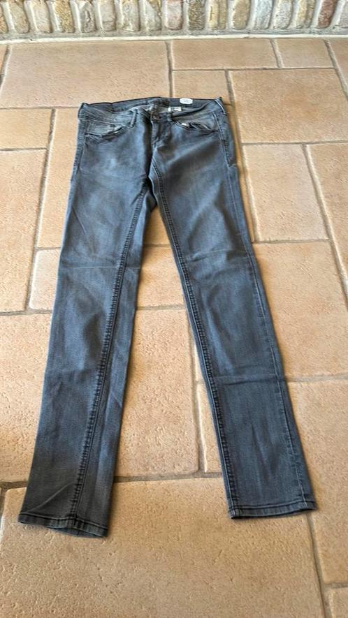 Prachtige jeansbroek h en m maat 26, Vêtements | Femmes, Jeans, Comme neuf, Enlèvement ou Envoi