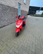 Peugeot kisbee, Fietsen en Brommers, Ophalen, Klasse A (25 km/u), Zo goed als nieuw, 50 cc