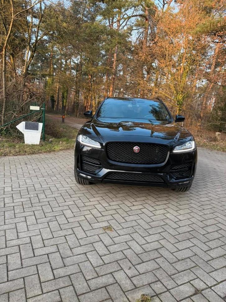 Jaguar F-Pace R-Sport, Autos, Jaguar, Particulier, F-Pace, 4x4, ABS, Caméra de recul, Airbags, Air conditionné, Alarme, Android Auto