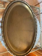 Plateau en cuivre, Enlèvement