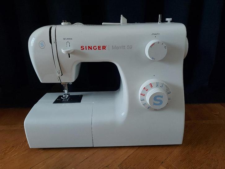 Machine à coudre Singer, Hobby & Loisirs créatifs, Machines à coudre & Accessoires, Utilisé, Machine à coudre, Singer, Enlèvement