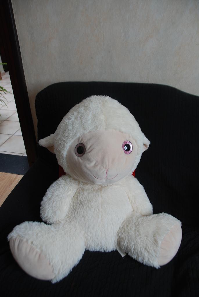 Prachtig groot pluche lammetje met glitterogen voor Pasen, Kinderen en Baby's, Speelgoed | Knuffels en Pluche, Zo goed als nieuw