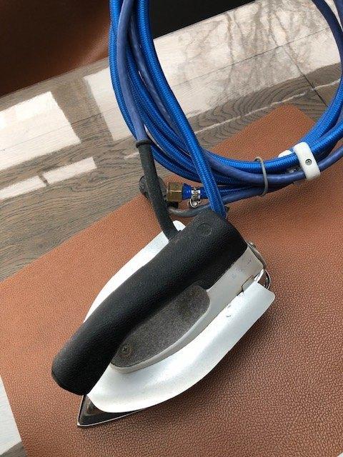Professioneel strijkijzer, Elektronische apparatuur, Strijkijzers en Strijkplanken, Gebruikt, Strijkijzer met snoer, Ophalen
