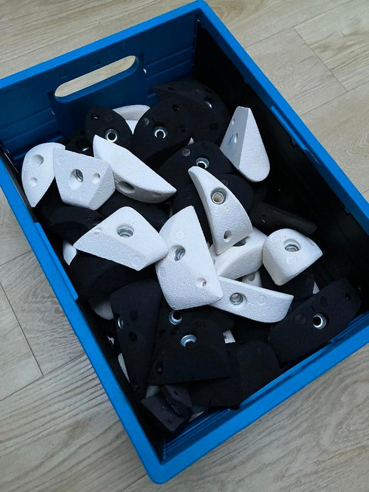 MoonBoard Holds Set A + B (wit & zwart), Sports & Fitness, Escalade, Comme neuf, Accessoire d'escalade, Enlèvement ou Envoi