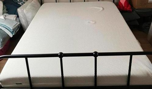 Abydga IKEA 140/200 schuimmatras + matrasbeschermer, Huis en Inrichting, Slaapkamer | Matrassen en Bedbodems, Zo goed als nieuw
