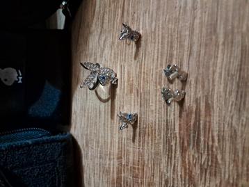 Ensemble Bijoux  beschikbaar voor biedingen