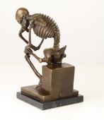 skelet , DENKER , brons, Antiquités & Art, Art | Sculptures & Bois, Enlèvement ou Envoi