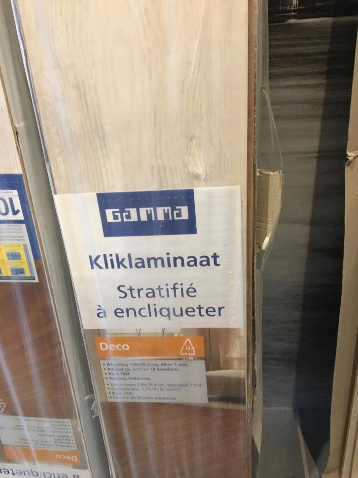 Klikaminaat wit overschot-4 pakken(2.13m² per pak), Bricolage & Construction, Planches & Dalles, Neuf, Bois, Enlèvement