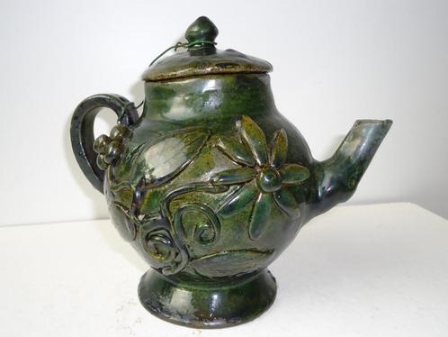 XIXe antieke theepot Vlaams aardewerk vegetaal reliëfdecor, Antiek en Kunst, Antiek | Keramiek en Aardewerk, Ophalen of Verzenden