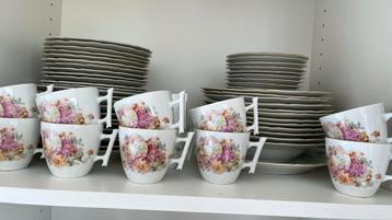 Koffietassenset beschikbaar voor biedingen