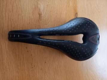 racefietszadel Selle Italia beschikbaar voor biedingen