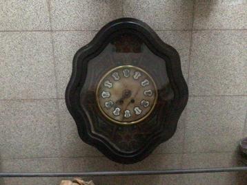 AV ANCIENNE HORLOGE beschikbaar voor biedingen