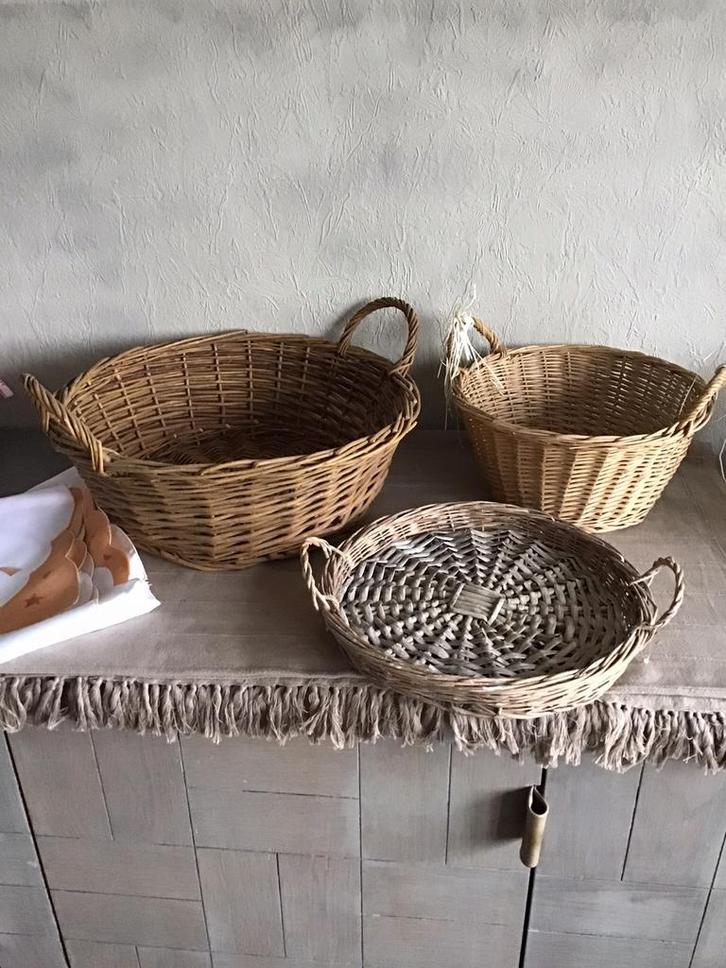 Rieten manden 3stuks, Huis en Inrichting, Woonaccessoires | Schalen en Manden, Zo goed als nieuw, Mand, Ophalen of Verzenden