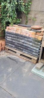 Half pallet gevelstenen grijs/zwart + 2 lagen "boerkes", Tuin en Terras, Tegels en Klinkers, Ophalen, Zo goed als nieuw