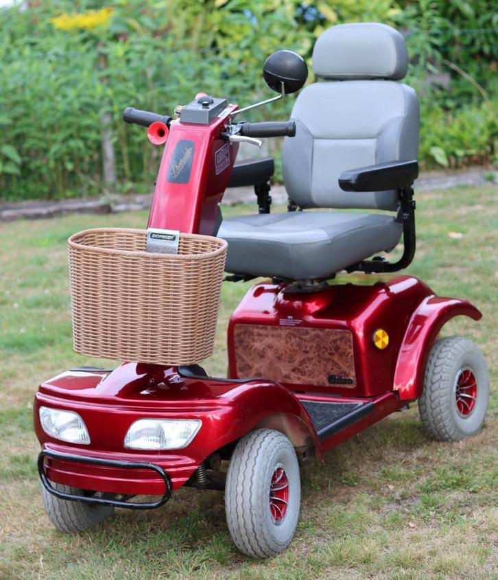 Rode 4-wiel mobiliteitsscooter Shoprider - Uitstekende staat, Diversen, Brommobielen en Scootmobielen, Gebruikt, Shoprider, 16 t/m 25 km