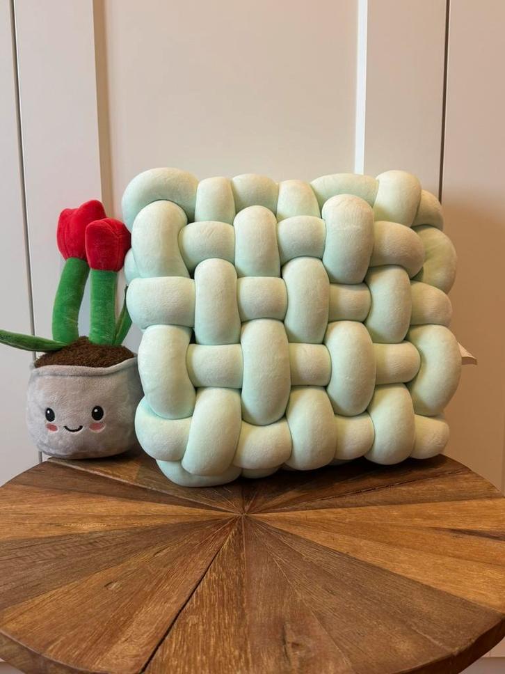 Vierkant knoopkussen in Muntgroen - 30x30cm, Huis en Inrichting, Woonaccessoires | Kussens, Zo goed als nieuw, Groen, Vierkant