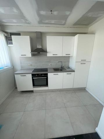 Keuken met toestellen. Ophalen voor eind Mei, Huis en Inrichting, Ophalen, Gebruikt, Wit, Enkelwandige keuken