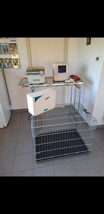 Diergeneeskundig materiaal, kleine én grote (huis)dieren beschikbaar voor biedingen