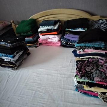Kleding voor vrouwen  beschikbaar voor biedingen