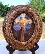 cadre bombé ovale tour Stück christ en platre, Antiquités & Art, Antiquités | Objets religieux, Enlèvement ou Envoi