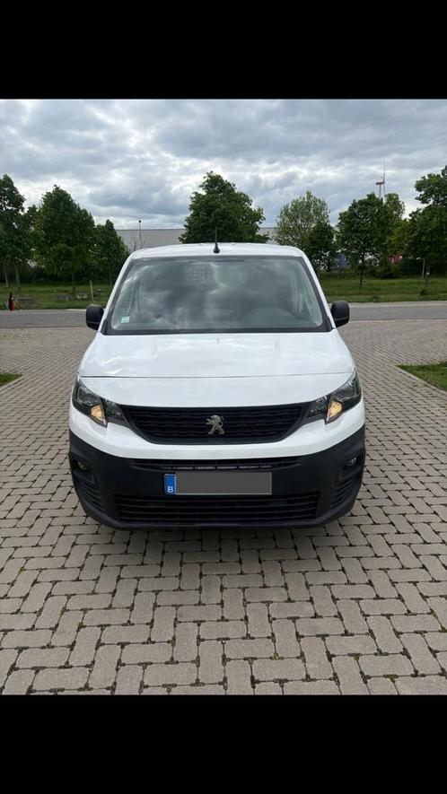 Peugeot partner 1.2 benzine 2020 airco,NAV.., Auto's, Bestelwagens en Lichte vracht, Particulier, Airconditioning, Peugeot, Benzine