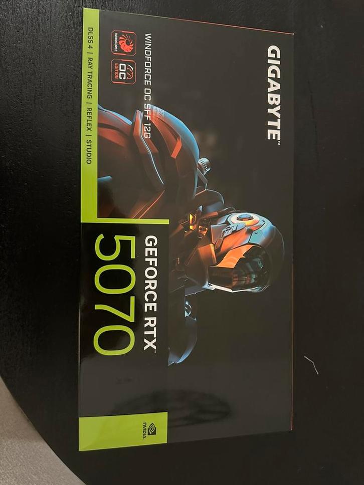 GIGABYTE GeForce RTX 5070 WINDFORCE OC SFF 12G, Informatique & Logiciels, Cartes vidéo, Nvidia, PCI, Enlèvement