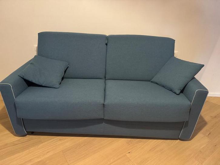 2-pers Le canapé-lit 3 convient aussi bien  de luxe neuf, Maison & Meubles, Canapés | Salons, Comme neuf, Banc droit, Deux personnes