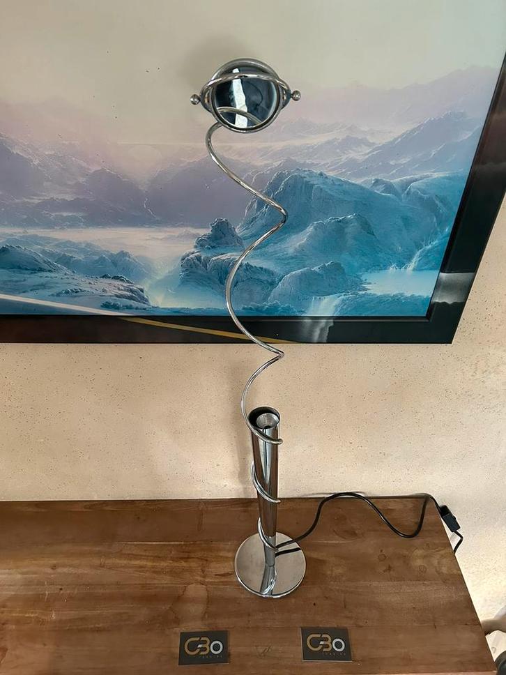 Terzani Dyons Chrome - Lichtkunst met een Verhaal, Huis en Inrichting, Lampen | Tafellampen, Ophalen of Verzenden