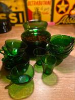 Vaisselle en verre Arcopal d'un beau vert foncé, Enlèvement ou Envoi