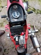 Sky team dax 49 cc papieren oke ook boekje, Fietsen en Brommers, Gebruikt, 49 cc, 5 versnellingen, Ophalen