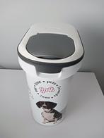 Nieuwe bewaardoos voor hondenkorrels merk Curver te koop., Ophalen, Zo goed als nieuw