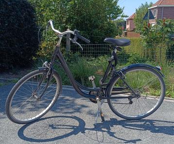 Fiets te koop beschikbaar voor biedingen