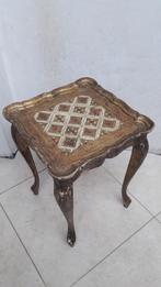 Sellette ancienne dorée et peinte en relief - Italie - bois, Enlèvement ou Envoi