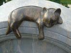 standbeeld van een kat die slaapt op een bronzen richel., Tuin en Terras, Tuinbeelden, Nieuw, Overige materialen, Ophalen of Verzenden