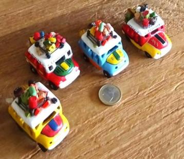 Folk Art Clay Art Ecuador, gedetailleerde handmade busjes beschikbaar voor biedingen