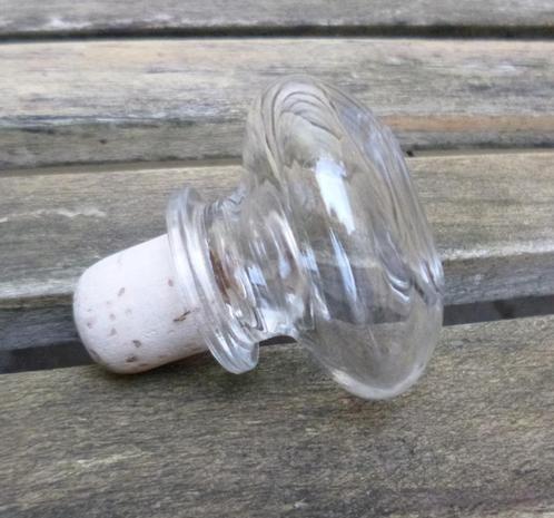 Flessenstop of kurk, stop met sierstuk in glas., Huis en Inrichting, Keuken | Servies, Zo goed als nieuw, Overige typen, Overige stijlen