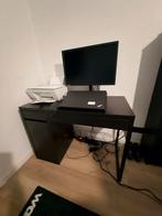 Bureau Micke (Ikea) zwartbruin, Huis en Inrichting, Bureaus, Ophalen, Zo goed als nieuw, Bureau