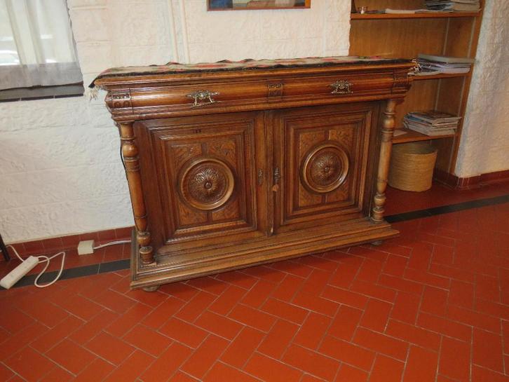 Buffet en chêne, Antiquités & Art, Antiquités | Meubles | Armoires, Enlèvement